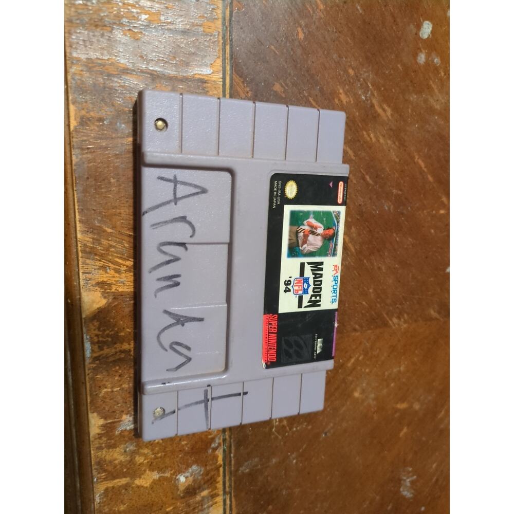 Madden NFL 94 (Super Nintendo Entertainment System)